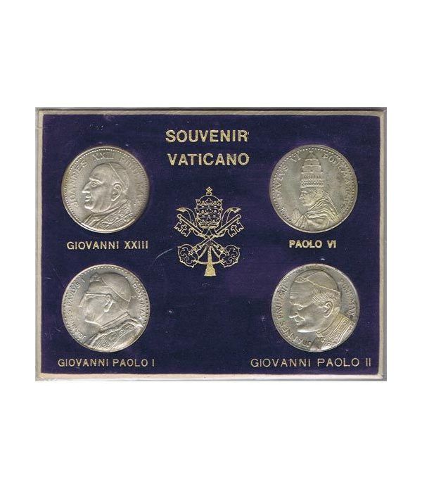 Medallas 4 Papas Souvenir Vaticano en estuche.