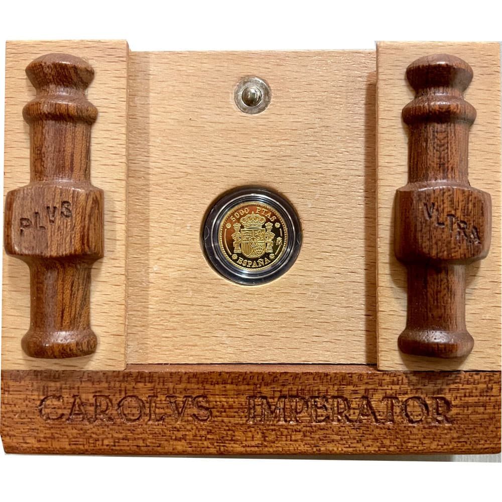Moneda de España 5.000 Pesetas de oro V Centenario Carlos V año