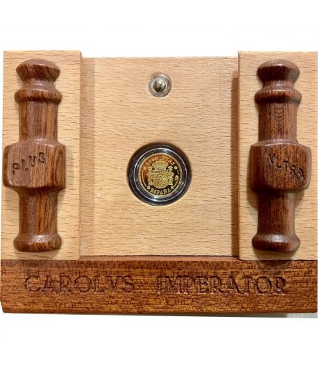 Moneda de España 5.000 Pesetas de oro V Centenario Carlos V año