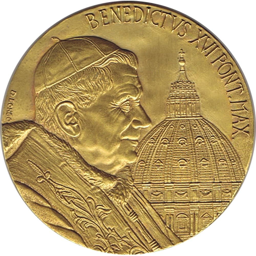 Medalla de Vaticano Benedicto XVI en Cuba y México año 2012 en