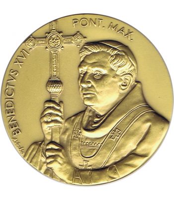 Medalla de Vaticano Benedicto XVI en Africa año 2011 en bronce